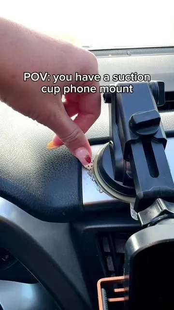 How does a person even get this off? #phoneholder #phonemount #carphoneholder #carphonemount #carmount 