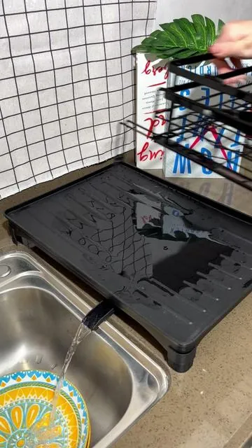 It was time tor an upgrade.🥰🥰 #dishes #dishwasherhack #dishrack #kitchenhack #kitchendrainrack