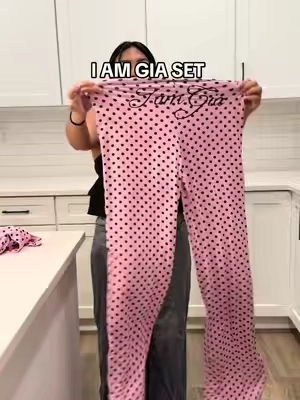 7617118186705669389