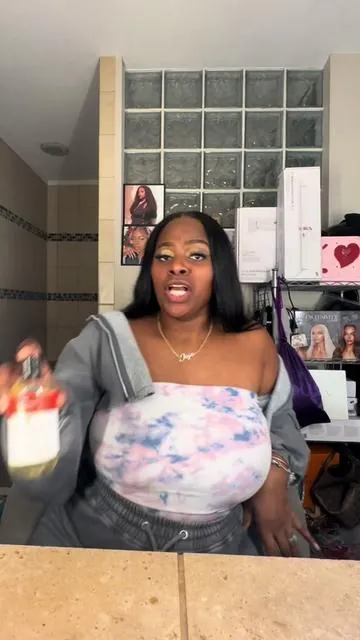 Less than 100 days until summer and I won’t be ashy and will definitely will be smelling good with the Sweet Skin Body Oil Bundle from @Her Fantasy Box #hfbrewards #hfbchallenge 