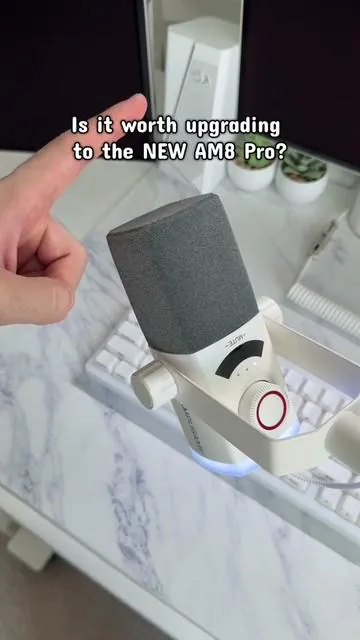 Is the new AM8 pro worth it? Reviewing the new fifine AM8 pro white version #am8 #fifine #am8pro #microphone #gamingmic 