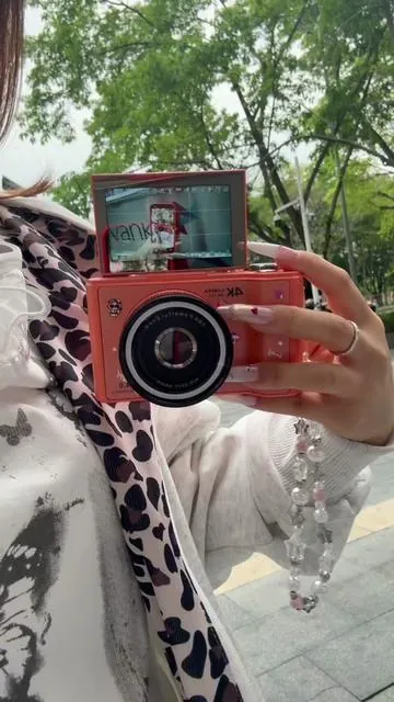 My Best gift 🎁 #digitalcamera #fypシ゚viral #cameratips #aesthetic #foryoupage #TikTokShop #camera #gaygirlsoftiktok #Gift #Tiktokshopgift #backtoschool #valentinesday #Tiktokshopstockup #TiktokShopSpringGlowUp #RefreshedLook 
