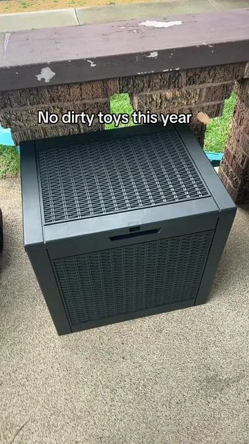 Assembled in under 10 minutes too, no tools required 🙌🏼 #summermusthaves #outdoororganization #garageorganization #patio #outdoorstorage 