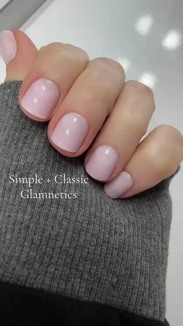 Simple + Classic. Perfect for every day wear #pressonnails #pressons #glamneticnails #glamnetic @Glamnetic 