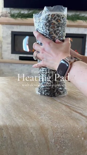 The plush heating pad of my dreams 🤎 #heatingpad #heatingpads #giftforher #giftformom #tiktokshopcreatorpicks 