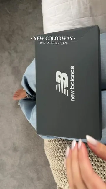 Just when I think I don't need any more sneakers…🫸🏽🫷🏻 @New Balance 530 sea salt arid stone gets on TikTok 👀✨ #nb50 #newbalance530 #newkicks #sneakerhead #sneakers 