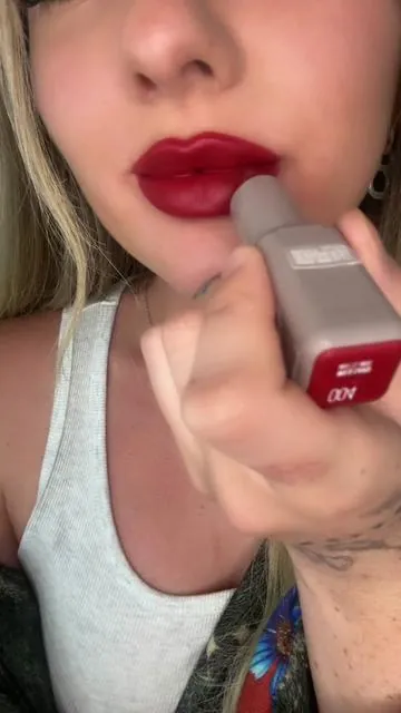 This is my favorite lipstick because it’s so moisturizing. It doesn’t dry my lips out. #lipstick #lipstickserum #moisturizinglipbalm #lipcombo #lipcombotutorial 