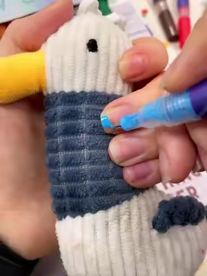 These nail art markers for kids are so fun #tiktokshopcreatorpicks #nailart #Nail #fyp #tiktok 