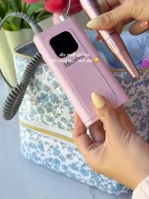 Replying to @hails only a few hundred left in stock! But these nail supply bags are such good quality for the price. #diynails #nailsathome #justgirlythings #nailbag 