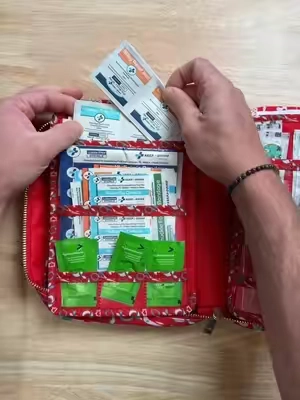 The perfect first aid kit for parents! #firstaid #parents #firstaidkit #keepgoingfirstaid #greenish 
