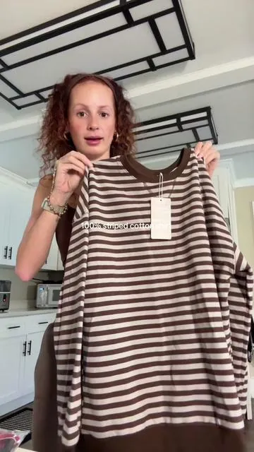 a rare occurrence 🤣🤣 #cottonshirts #stripedtshirt 