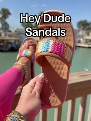 Sun, sand, and these on repeat ☀️ the Maui Breeze toe loop sandals are giving easy, breezy, everyday comfort 💕  #heydude #heydudesandals #heydudemauibreeze #summersandals #tiktokshopcreatorpicks @HeyDude 