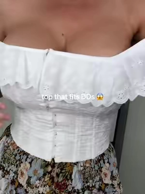 dreamy lace corset top 🤍 big bust approved l am a 34DD in a size XS you can adjust the ties in the back to fit such a fabulous spring and summer romantic top #corsettop #summertop #cottagecorefashion #countrychic #lace 