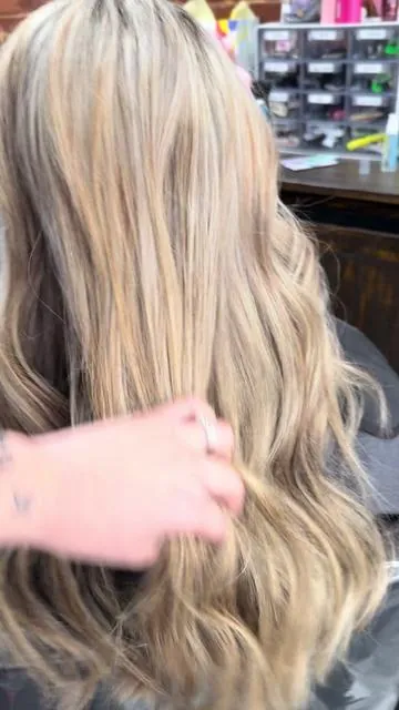 My cutie client with the cutie hair 🫶🏼 @Pravana leave in therapy and pearl oil for the win today ✨ #pravana #pravanapartner #tiktokshopspringglowup #greenish #pravanaintensetherapy @Kelsie Hogeland 💕