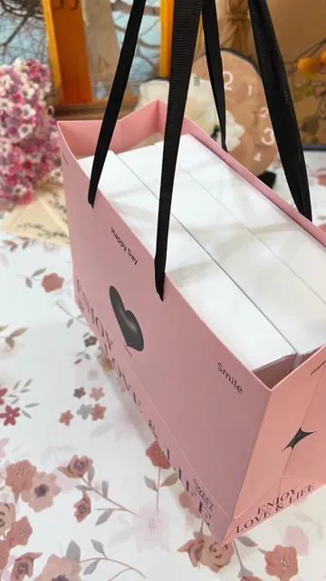 ❗️✨🤩This 6 in 1 gift set comes with everything you need for your smart phone grab one for you or grab one for someone for a easy gift idea you can never go wrong with a new charger #tiktokshopblackfriday #chargingcables #phonecharger #wirelesscharger #giftidea