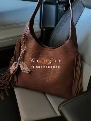 Obsessed with this bag 🤎 @Rustic Charm Bootic #purse #pursetok #wranglerpurse #leatherbag #hobobag 