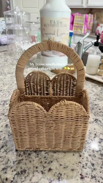 If your house doesn’t smell like lemon pound cake after you clean, you’re using the wrong stuff. #TikTokShopCreatorPicks #CleanHome #HomeFragrance #CleaningRoutine #tiktokshopspringglowup 