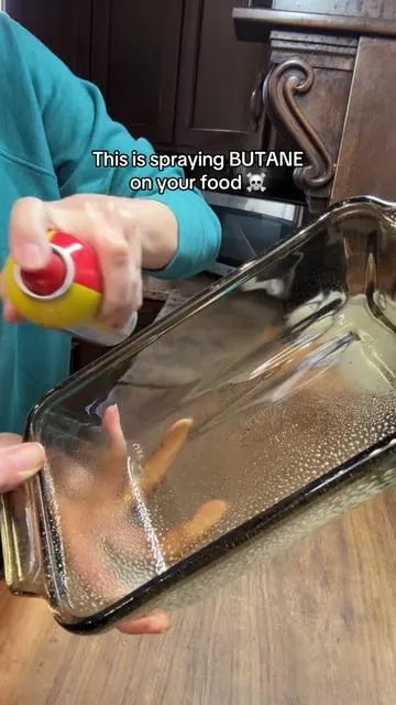An easy switch for a nontoxic kitchen Ditch cooking sprays and switch to real olive oil! In this video.  Aerosol sprays with butane and additives aren’t the best choice for your kitchen, and how a simple refillable olive oil mister makes cooking healthier, safer, and easier. Perfect for anyone who wants natural, clean, and flavorful meals. #healthylifestyle #nontoxic #oliveoil #tiktokshopspringglowup 