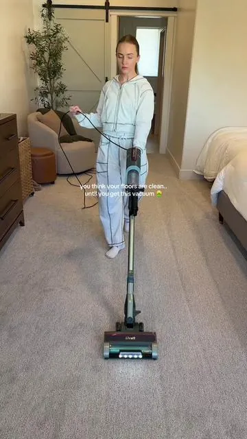 I’m always so shocked after I use the shark detect vacuum at how much dirt it gets 🤮 #tiktokshopspringglowup #sharkvacuum #vacuum #sharkdetect 