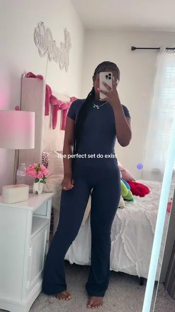 The cutest set I’ve ever gotten from TikTok. I’m 5’6 & 160 pounds for reference… ok bye finna order more colors 💕 #set #2pcset #viral #outfit #2pcset 