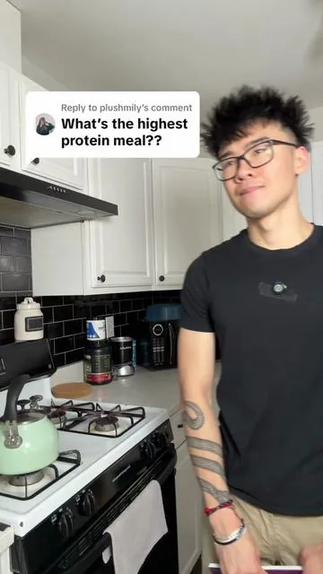 Replying to @plushmily highest protein meal in this high protein cookbook? #highprotein #highproteinmeals #highproteinmealprep #mealprep #cookbook 