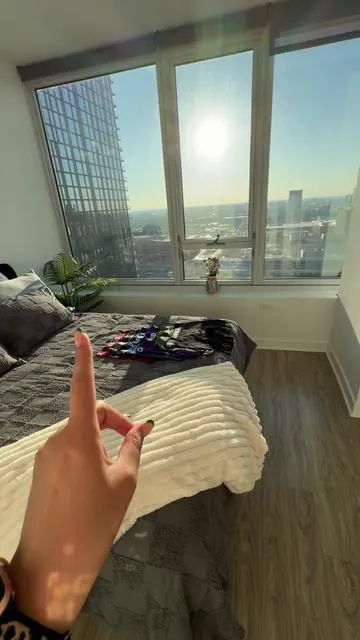 7618753227575643422