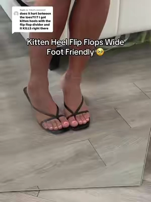 Replying to @‘trice The divider doesn’t hurt me, it can just get a little snug around the pinky and big toe #tiktokshopcreatorpicks #tiktokshopspringglowup #kittenheel #widefootfriendly #widefootproblems 