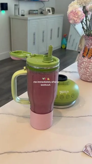 the perfect blender, i’m obsessed✨ @Ninja Kitchen #ninja #smoothie #aesthetic #workout #fyp 