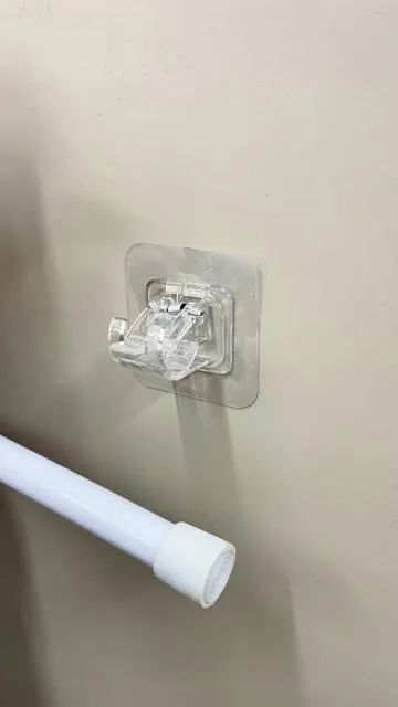 Ganchos transparentes sin taladrar para cortinas de puerta y barras de cortina – ¡Muy resistentes y fáciles de instalar!#curtain #curtainrod #home #lovemyhome #fyp 