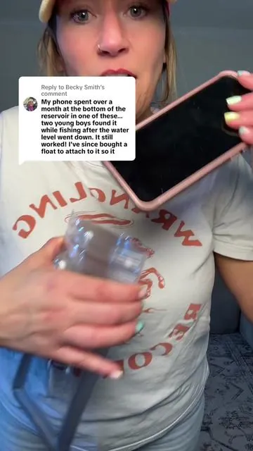 Replying to @Becky Smith thanks for sharing this that is so impressive. they’re  something I would definitely buy over and over again but yes, keep it tied to something for sure. #PhoneCase #WaterproofPhoneCase #WaterproofiPhoneCase #summeressentials #phoneprotector 