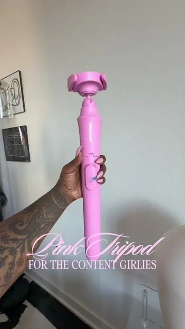 Omggggg I LOVEEEE 😍💕 #fyp #tiktokmademebuyit #tripodstand #magsafetripod #ubeesizetripod 