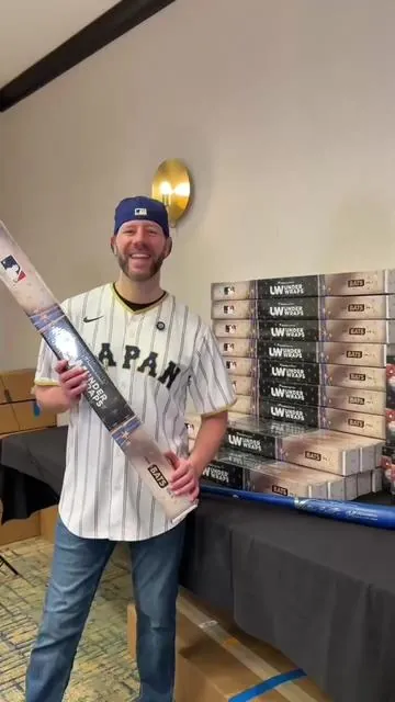 🔥 LIVE Bat Case Break 2026 Fanatics Underwraps! 🔥 Pick your team(s) and chase for autographed bats. 💥 Limited hits, serious collector action. Claim your spot before it’s gone! ⚡