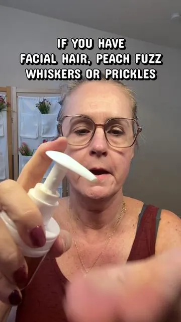 I have facial hair and it sucks but ROZINO facial hair remover has saved me so much time and pain!! #facialhairremoval #facialhair #menopause #menopausesupport #over50women @ROZINO Beauty 