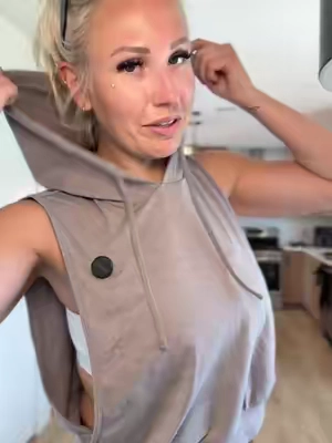 Truly a sucker for a workout top like this. I even got compliments at the gym the other day 