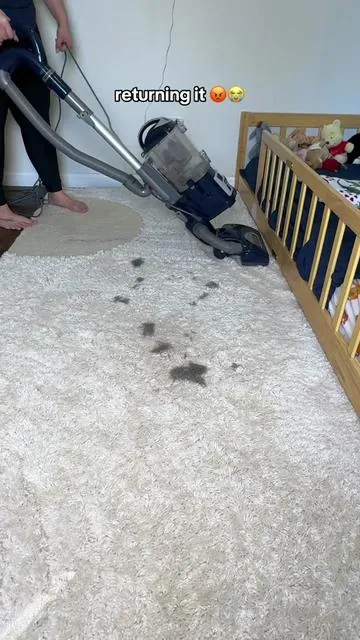 Don’t make the same mistake that I did #shark #sharkvacuum #vacuumreview #cleaning 