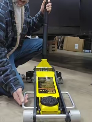 VEVOR 3-Ton Dual Piston Hydraulic Floor Jack #mechanic #tools #automotive #tiktokshopspringglowup #tiktokshopcreatorpicks @VEVOR Store @VEVOR Automotive Store