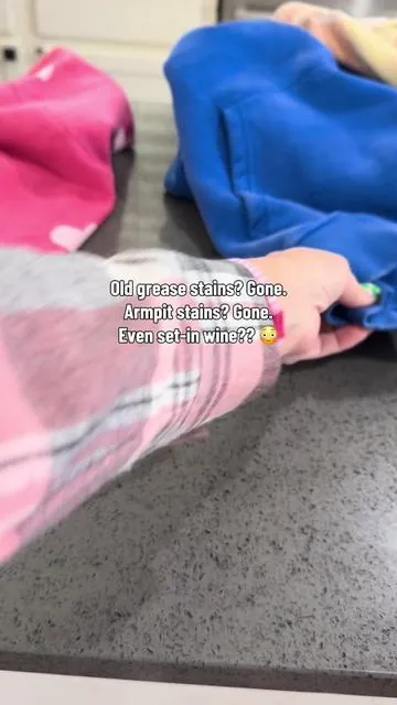Those weird grease / water stains that get on all your softest clothing? what even is that? Doesn’t matter - it’s no longer an issue. This stuff gets out the toughest, set stains. I’m so excited to have found it !! #stains #greasestains #stainremover #armpitstains #cleantok l