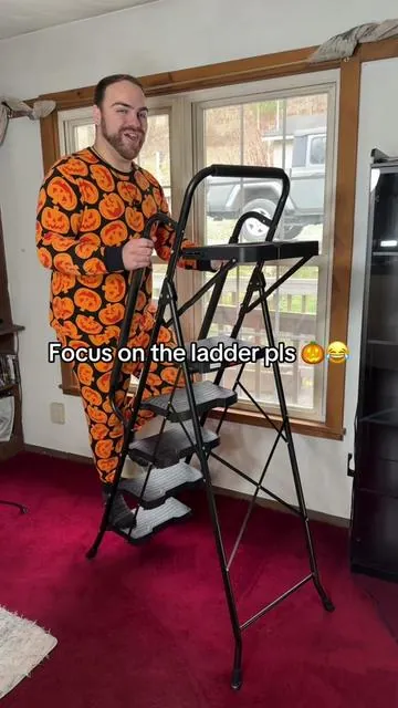 They are selling out so fast, click the link to check them out! ☺️ #tiktokshopspringglowup #tiktokshopfinds #tiktokmademebuylt #stepladder #pumpkinseason 