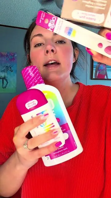 #Hellochoosefriendly had us hooked with their #aluminumfreedeodorant and toothpaste, now we added some of their mouthwash and a toothbrush to our set too! Thank you Hello, we love it all, like usual 💕💕💕 #tiktokshopspringglowup #Greenish #kidsmouthcare 