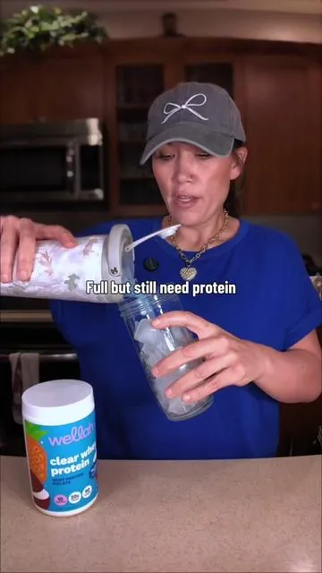 This blue Hawaiian clear protein tastes like Summer 🍹☀️💦 #clearprotein #proteingoals #proteindrink #wellah #tiktokshopspringglowup @Wellah Nutrition 