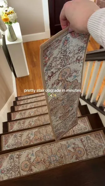 Something so simple can make a big difference ✨ #stairrunner #homedecor #homefinds #homeupgrades 