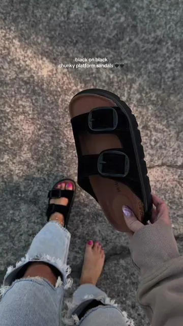 true to size 🖤🖤 #evellyhootd #leatherplatformsandal #platformsandals #womenssandals #greenish 