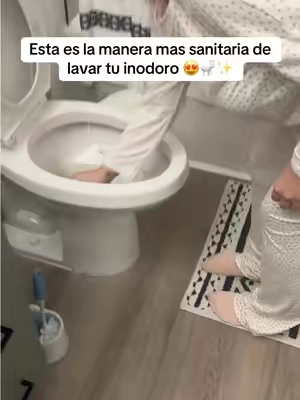 Acaso soy el unico al que le da asco el cepillo reusable de inodoro?🤢💩 Este cepillo desechable es mas higienico y matiene mi baño ñibre de bacterias🙌🏻 #deepclean #CleanTok #limpiezadebaño #toiletcleaner #tiktokshopcreatorpicks 