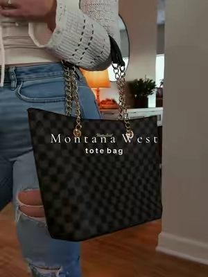 Love love love the look of this bag, so luxurious 🤎 @Rustic Charm Bootic #purse #pursetok #totebag #wranglerpurse #shoulderbag 
