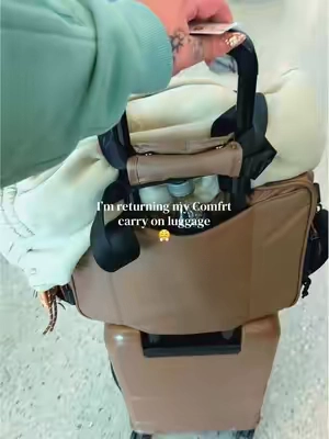 Comfrt!!!! These new colors are sooooooo pretty!!!!!!!🥹 #carryonluggage  #comfrt  #greenish #tiktokshopspringglowup  #tiktokshopcreatorpicks 