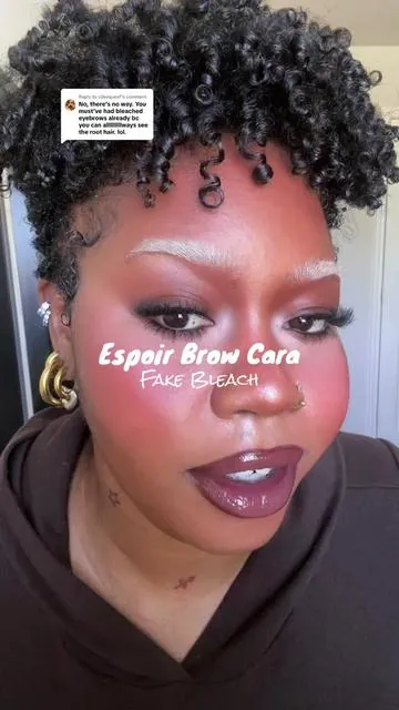 Replying to @c0kequeef hope it’s clear that I didn’t bleach my brows ✨🤹🏽‍♂️🤏🏾 #bleachedbrows #makeuphack #grunge #altmakeup #espoir 