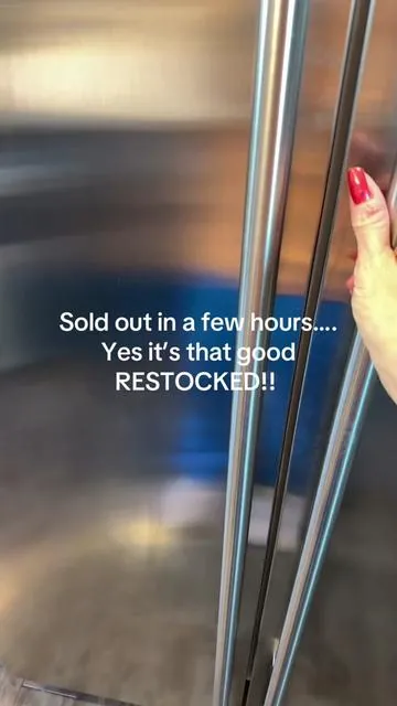 Sold out in hours! Restocked and ready to roll but if it’s on your list don’t dilly dally there’s only a couple thousand loaded #restock #bloomenergy #bloomnutrition #energydrinks #shirleytemple 
