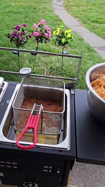 #tiktokshop #trending #sergioelraspador  #curvlife #springglowup #deepfryerwithbasket #electricdeepfryerwithbasket #electricdeepfryerremoveablebasket #susteasdeepfryerwithbasket #deepfryerstainless #outdoordeepfryer #rovsunoutdoordeepfryer #doubledeepfryer #commercialdeepfryer #largecapacityairfryer 