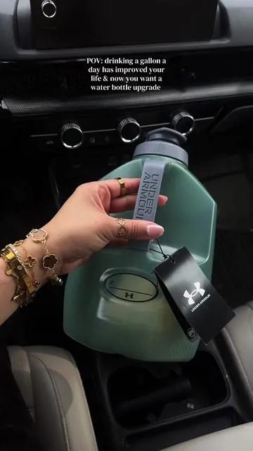 @Under Armour  water bottle #waterbottle #waterbottles #waterjug #waterbottleflip 