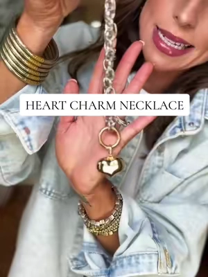 LOW STOCK 😅 #necklace #jewelry #womensfashion #tiktokfashion #greenish 
